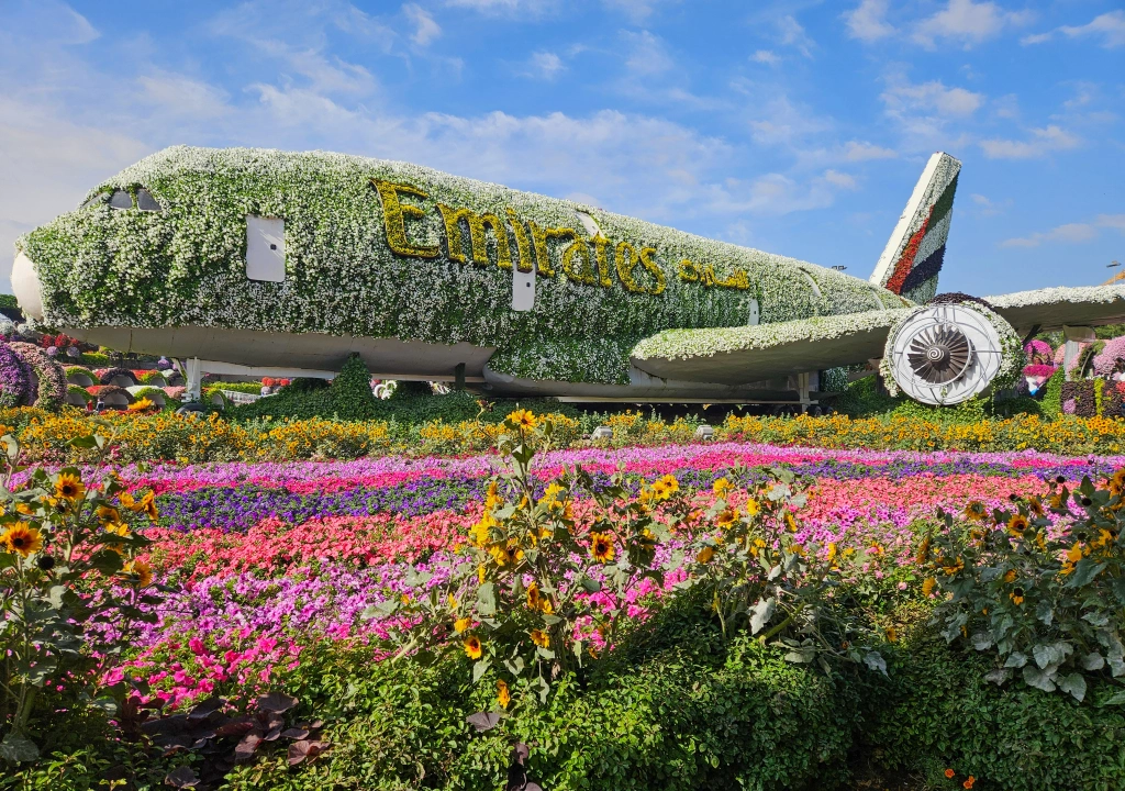 Dubai Miracle Garden: A Guide to visiting