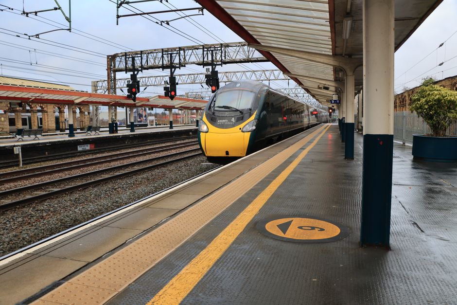 Rail Travel Card Europe: Europe Rail Travel Card: Which One Saves You the Most Money?