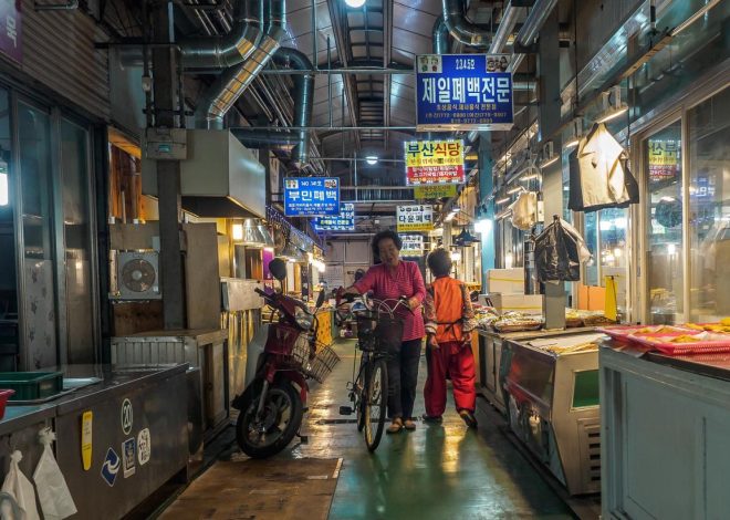Seoul Rainy Day Itinerary: Cafes, Markets, and Museums Near the Subway