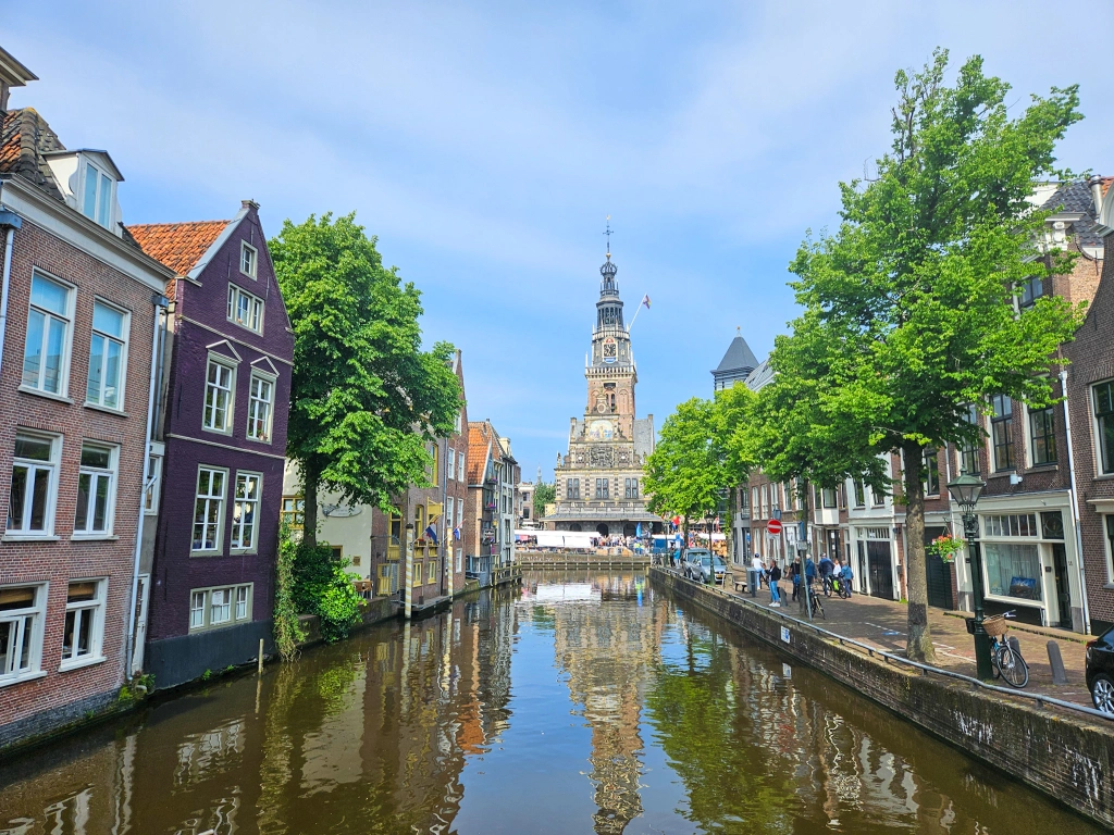 Alkmaar: A guide to visiting the world’s biggest cheese market